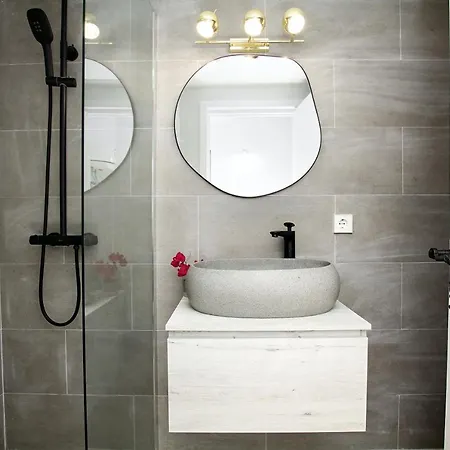 Encinas 波连萨港